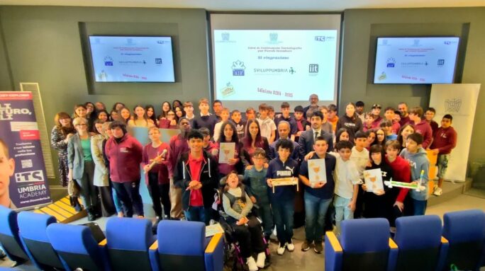 Successo per “Eureka! Funziona!” a Foligno: premiati gli studenti degli istituti comprensivi di Acquasparta, Corciano e Foligno